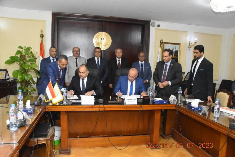 خلال توقيع بروتوكول التعاون بين التموين و الإنتاج الحربي