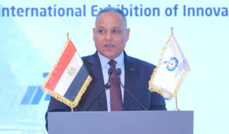 رئيس أكاديمية البحث العلمى