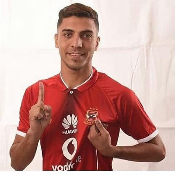 اللاعب محمد شريف