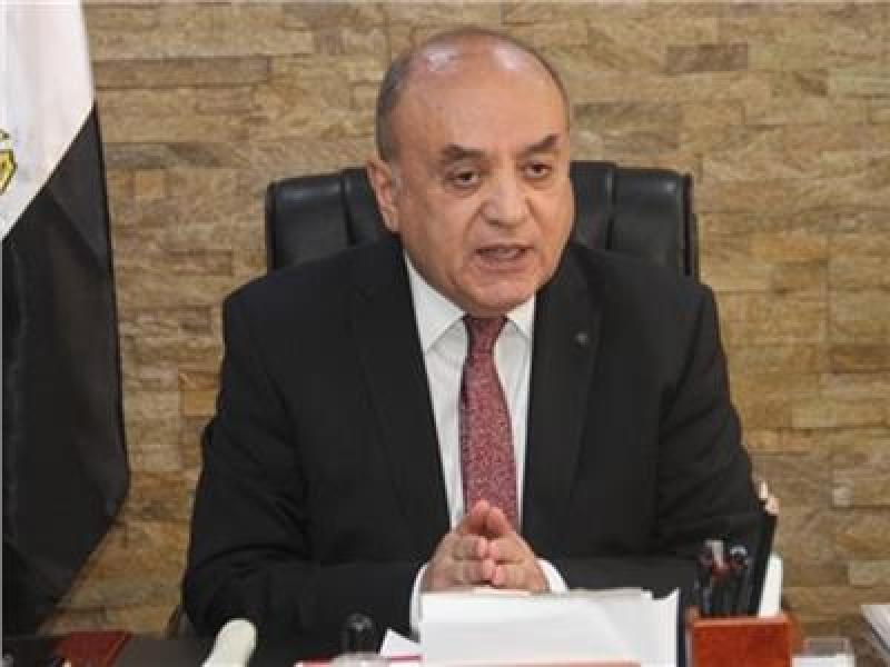  دكتور أحمد حسانين رئيس الشركة القابضة للصناعات الغذائية 