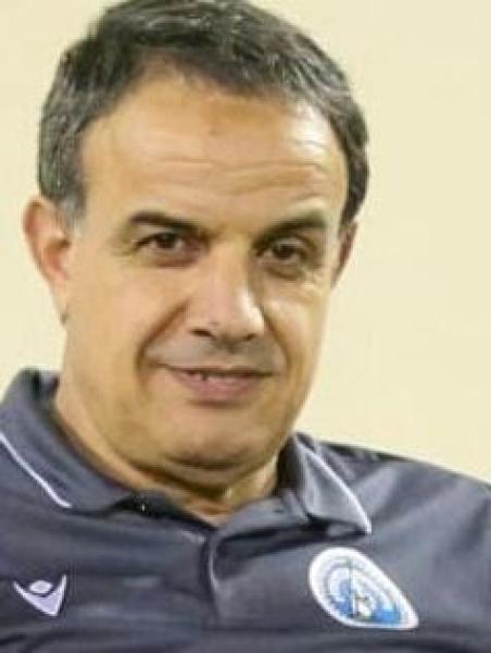 أيمن عوض