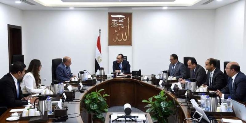 رئيس مجلس الوزراء