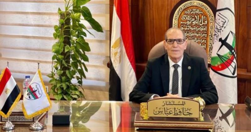 المستشار/ حافظ عباس - رئيس هيئة النيابة الإدارية