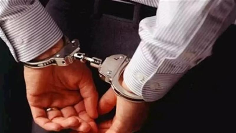 التحقيق مع عامل أشعل النار في محل أدوات صحية