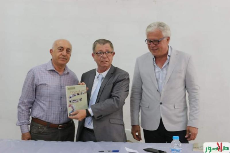 الدكتور عماد سعيد خلال الاحتفال بالتوقيع