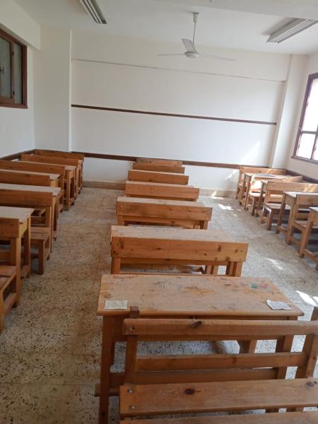 تجهيز الفصول للامتحانات