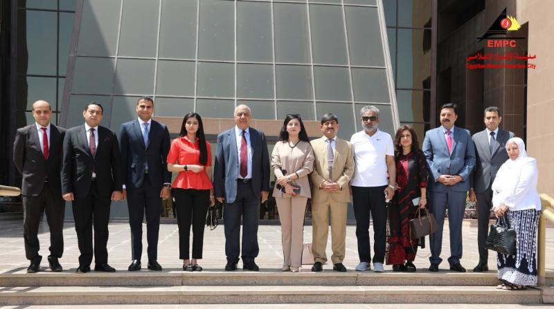 وفد إعلامي باكستاني بمدينة الإنتاج