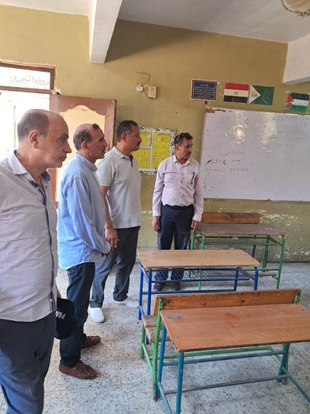سلومة يتقفد لجان امتحانات الثانوية العامة