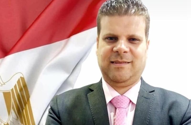 الإعلامي أحمد حمدي