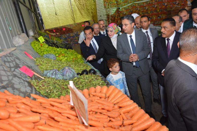 وزير التموين والتجارة الداخلية