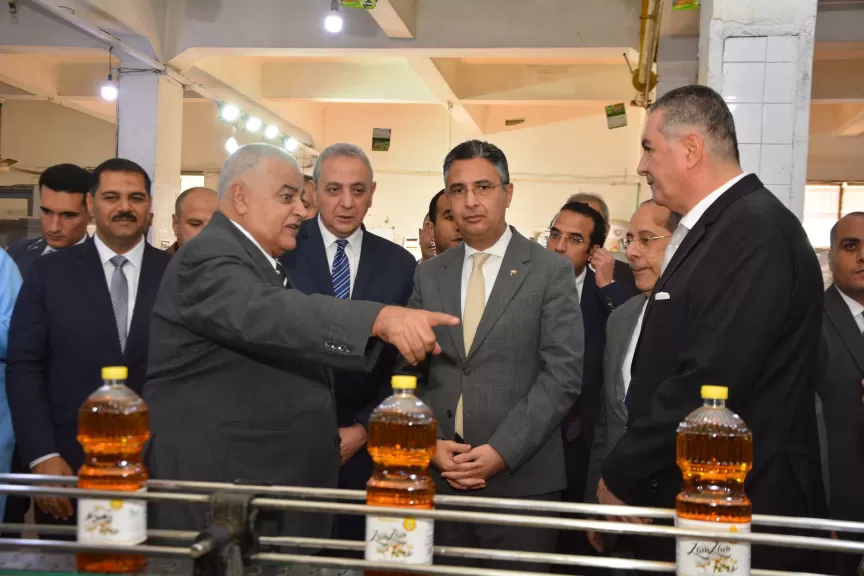 وزير التموين والتجارة الداخلية الدكتور شريف فاروق
