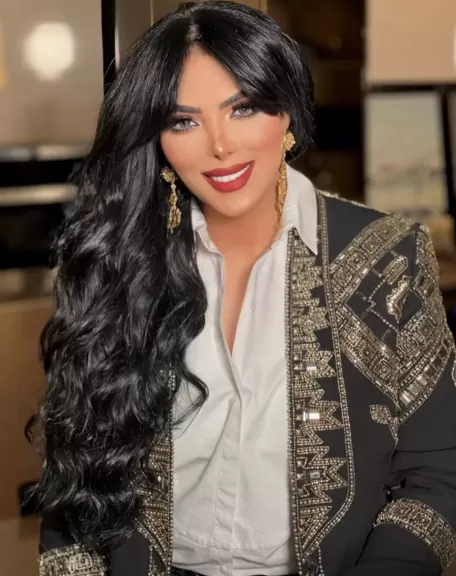 حورية فرغلى