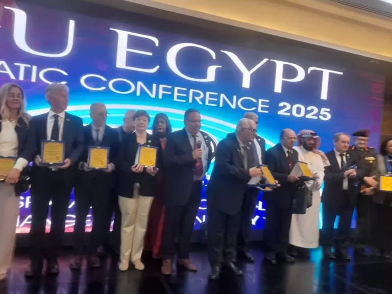 تكريم الخبراء الجغرافيين