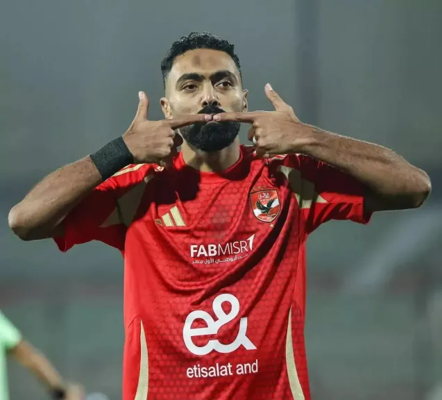 اللاعب حسين الشحات
