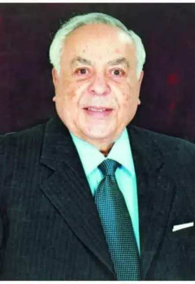 عبد القادر حاتم