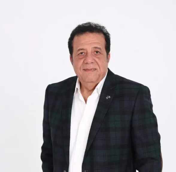 دكتور عاطف عبد اللطيف 