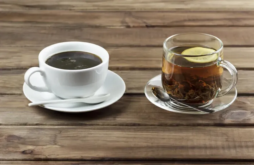 الماتشا أم القهوة