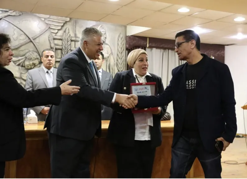 تكريم الكاتب الصحفي طارق مرسي 