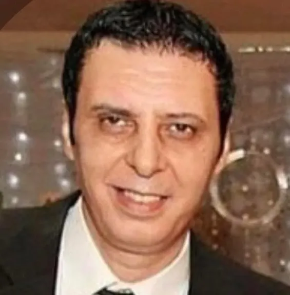 الفنان طارق الأمير 