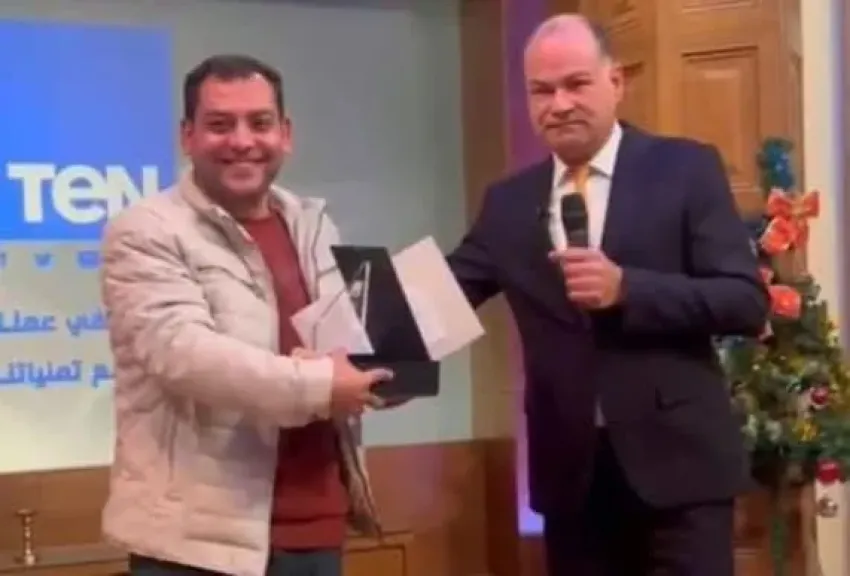 نشأت الديهي يكرم  الطنانى 