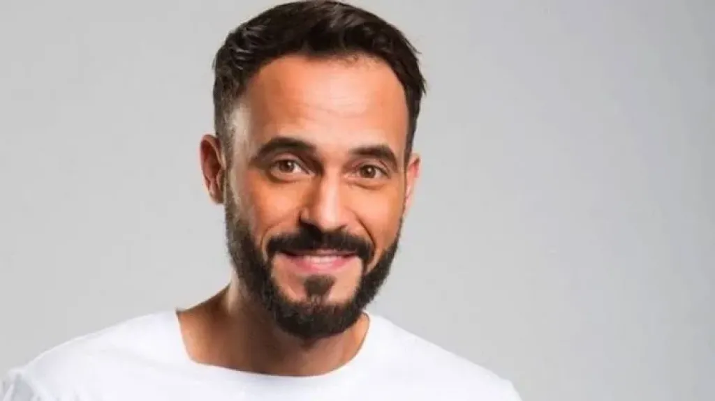 الفنان يوسف الشريف 