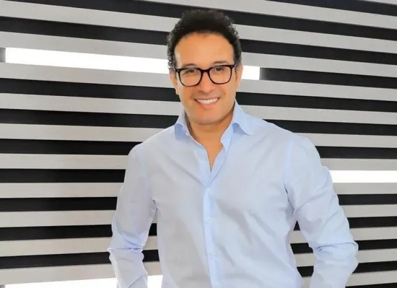 مصطفى إسماعيل 