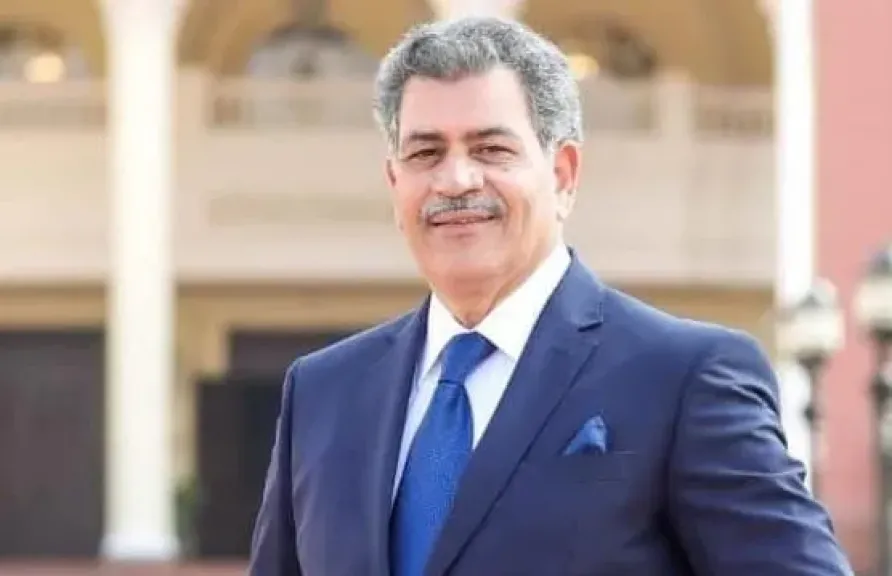 الدكتور عادل صالح