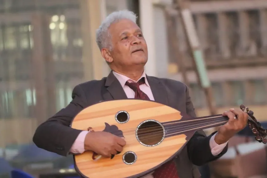 الفنان محمد عزت 