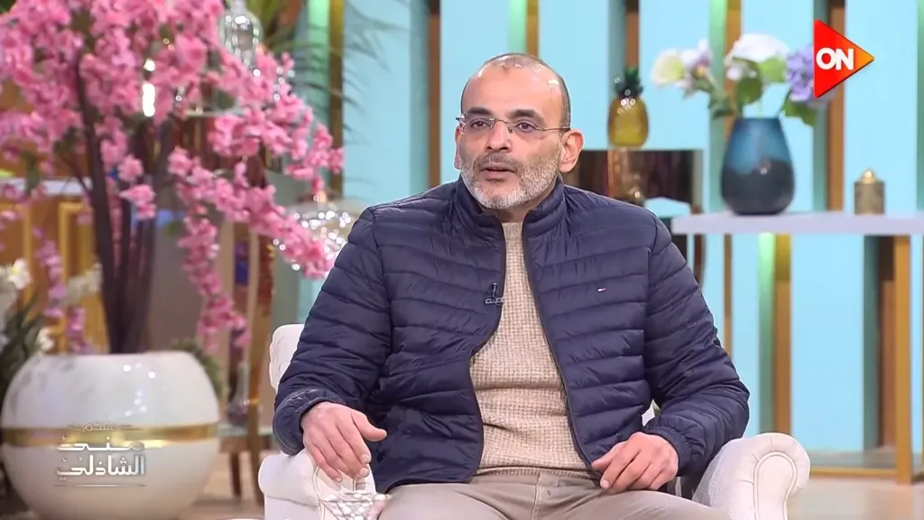 أيمن بهجت قمر 