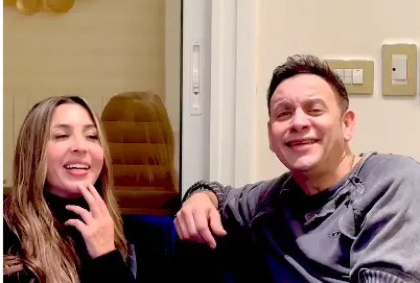 مصطفى قمر وجنات 