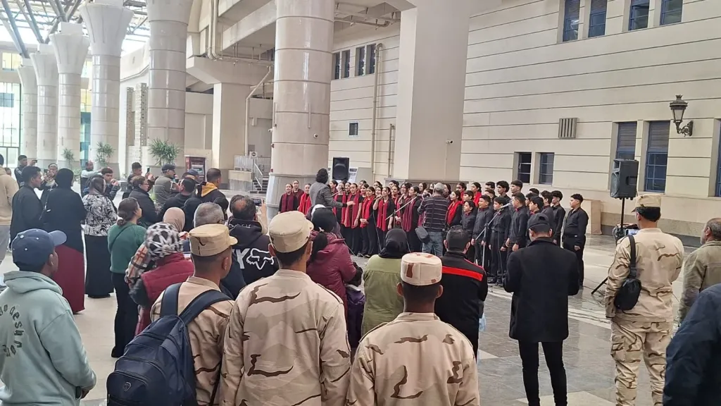 كورال الكونسرفتوار فى مترو الأنفاق 