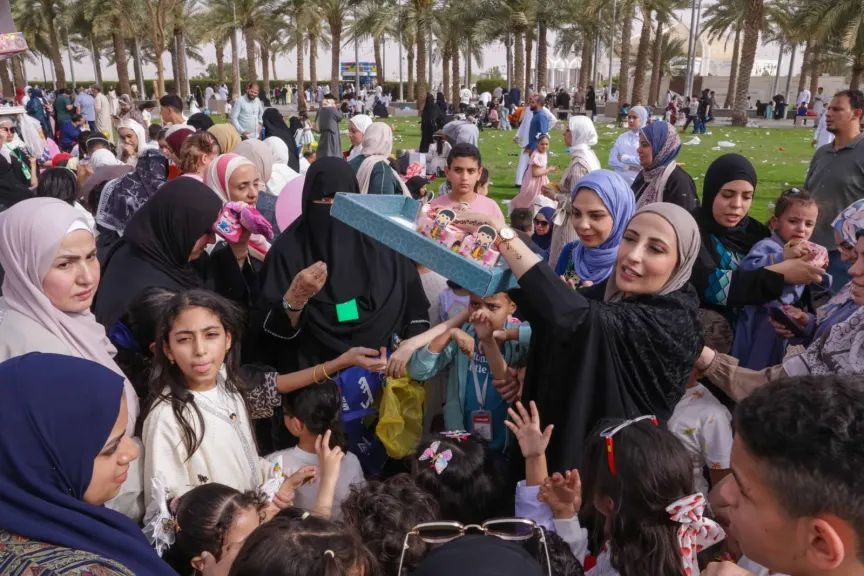 نهى مجدى مع المغتربين فى جدة