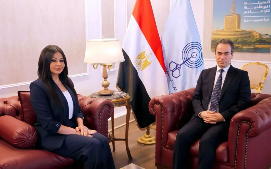 المسلماني وعواطف أبو السعود 