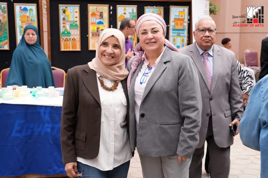 الدكتورة نبيلة حسن رئيس أكاديمية الفنون 