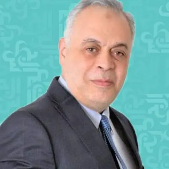 دكتور أشرف زكي 