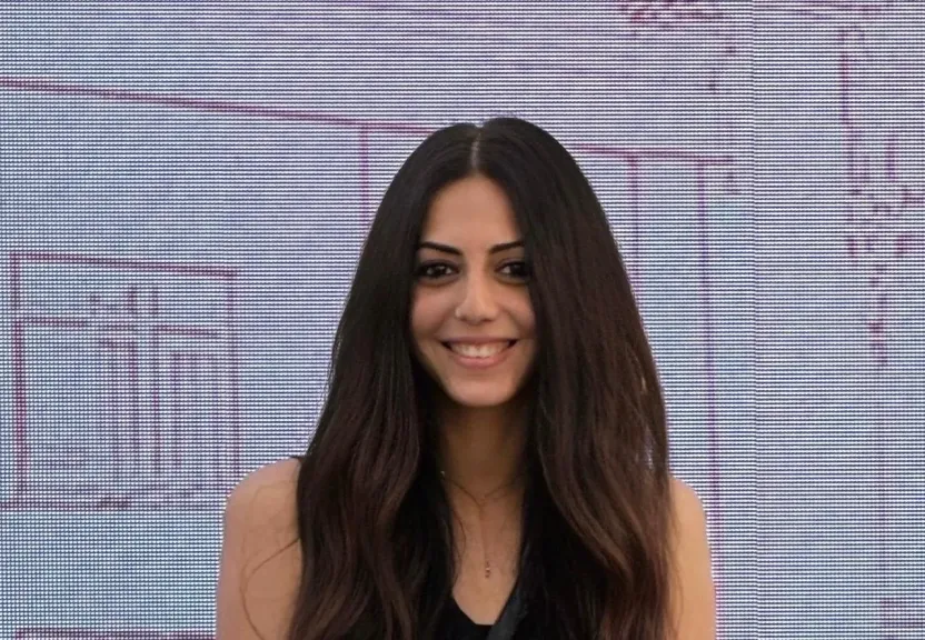خلود حسنى 