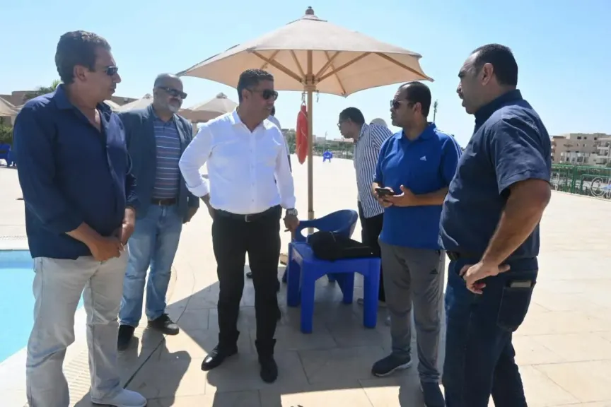 مدير مديرية الشباب والرياضة بالقاهرة  خلال جولة اليوم