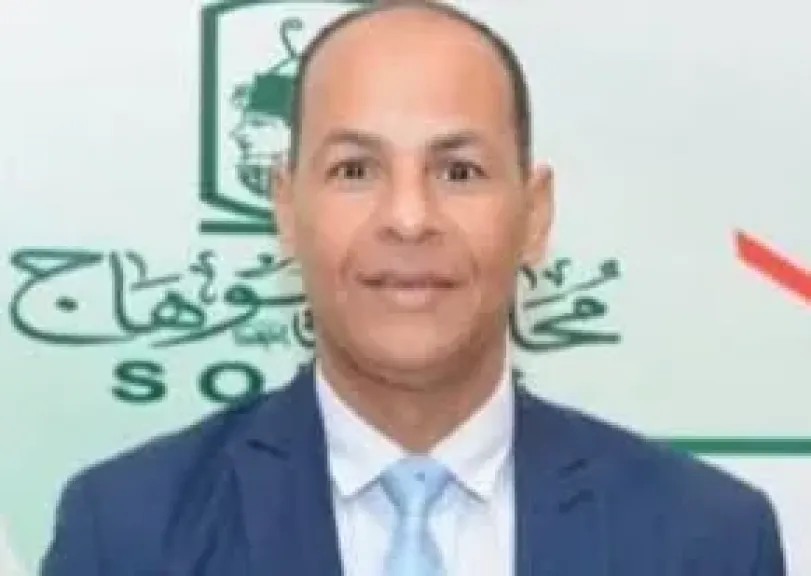 الكاتب الصحفي هشام الشريف 