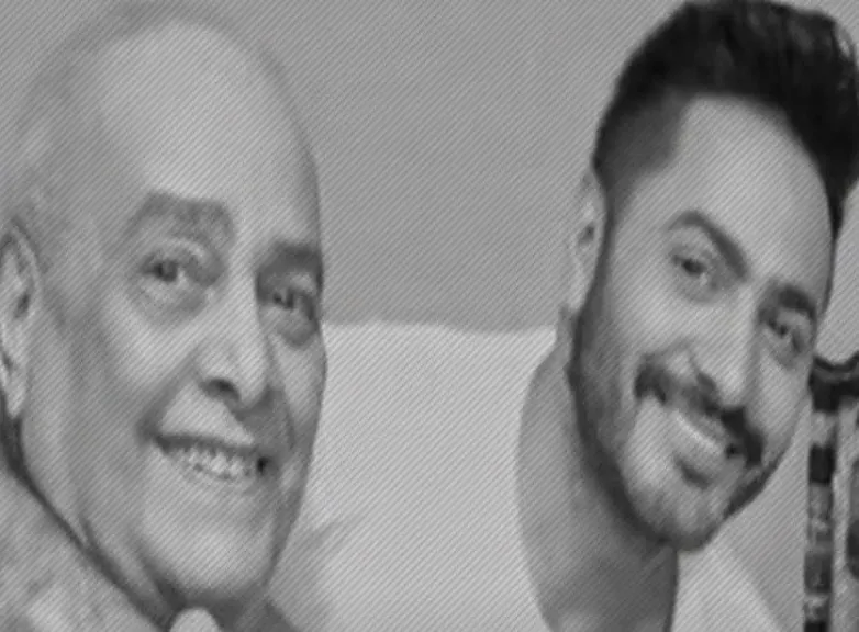 تامر حسني ووالده 