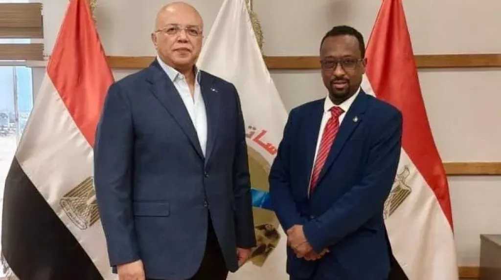 وزير الإعلام السودانى ورئيس شركة نايل سات 