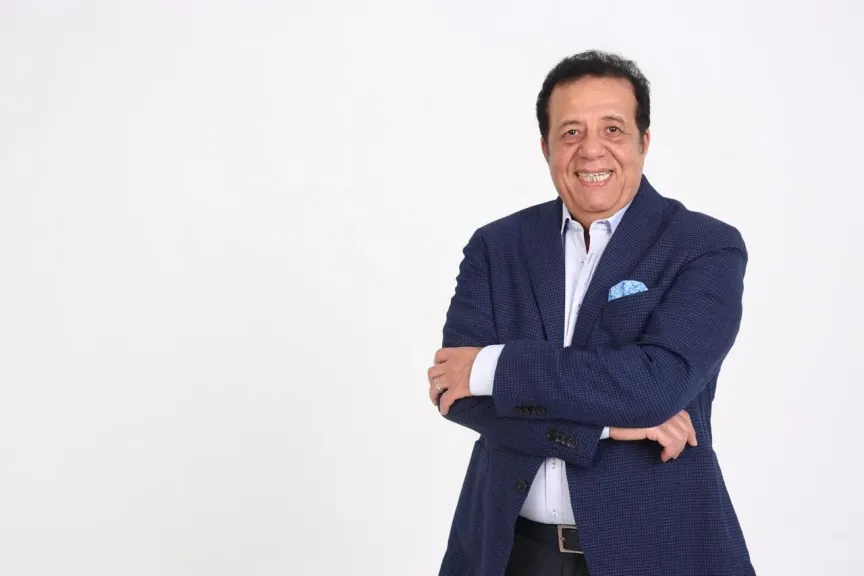 الدكتور عاطف عبداللطيف 